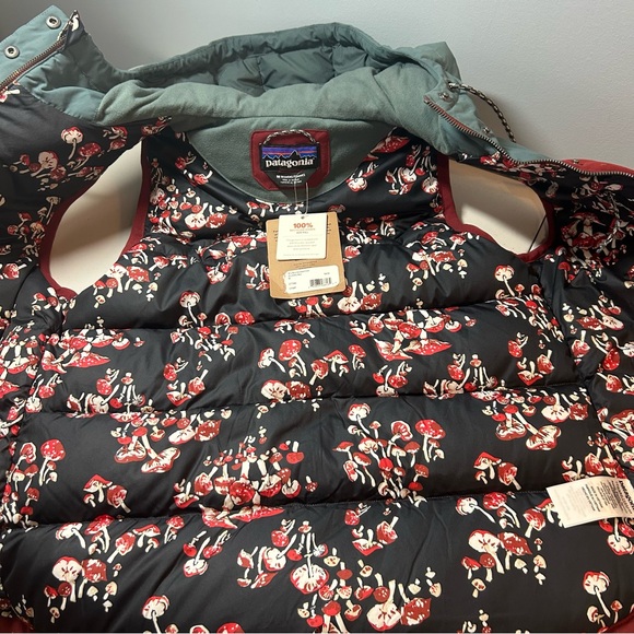 NWT Patagonia Bivy Down Hooded Vest Drumfire Red Women’s SZ M Mushroom Lining - Picture 7 of 11